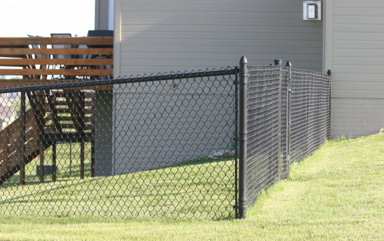 Chain-link fence installation in Yuma, AZ